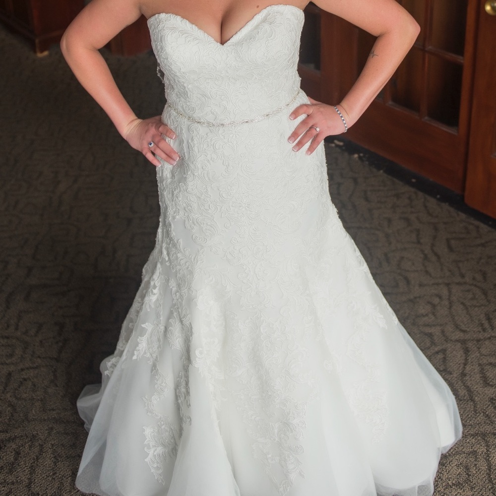 Allure Romance Wedding Dress